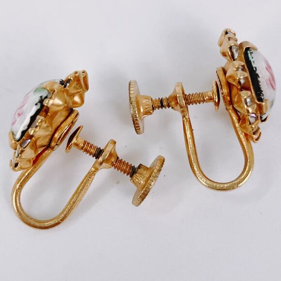 Vintage 1940s Guilloche Rose Rhinestone Gold Tone Screw Back Earrings Dainty - Picture 8 of 10